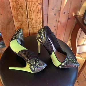 high heel shoe, never worn
